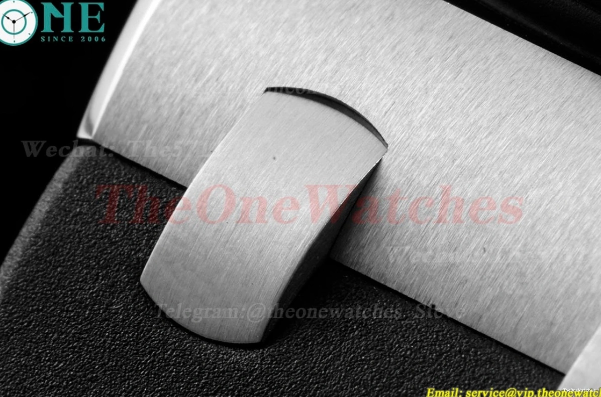 Offshore Diver 42mm Black RU Oak A4308 SS Stk APF 15720 Royal 0328